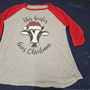 Graphic Tee - 'This Heifer Loves Christmas' - Gray & Red